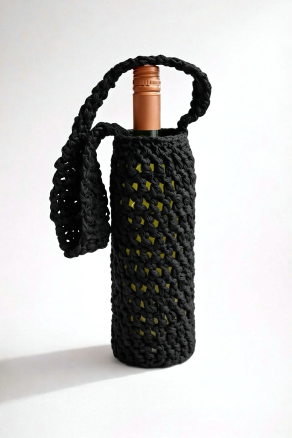 Plarn Bottle Holder